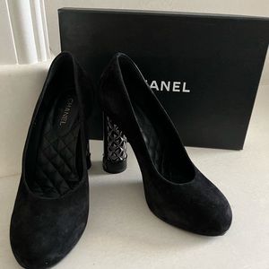 Chanel suede pumps